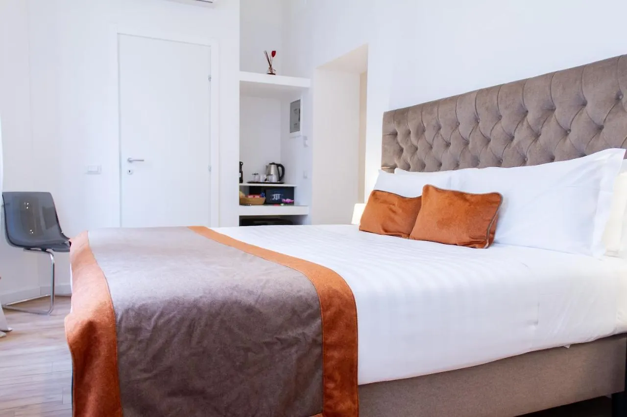 Home At Rome Vatican Suites 招待所