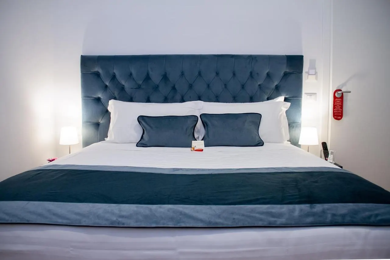 Home At Rome Vatican Suites 招待所