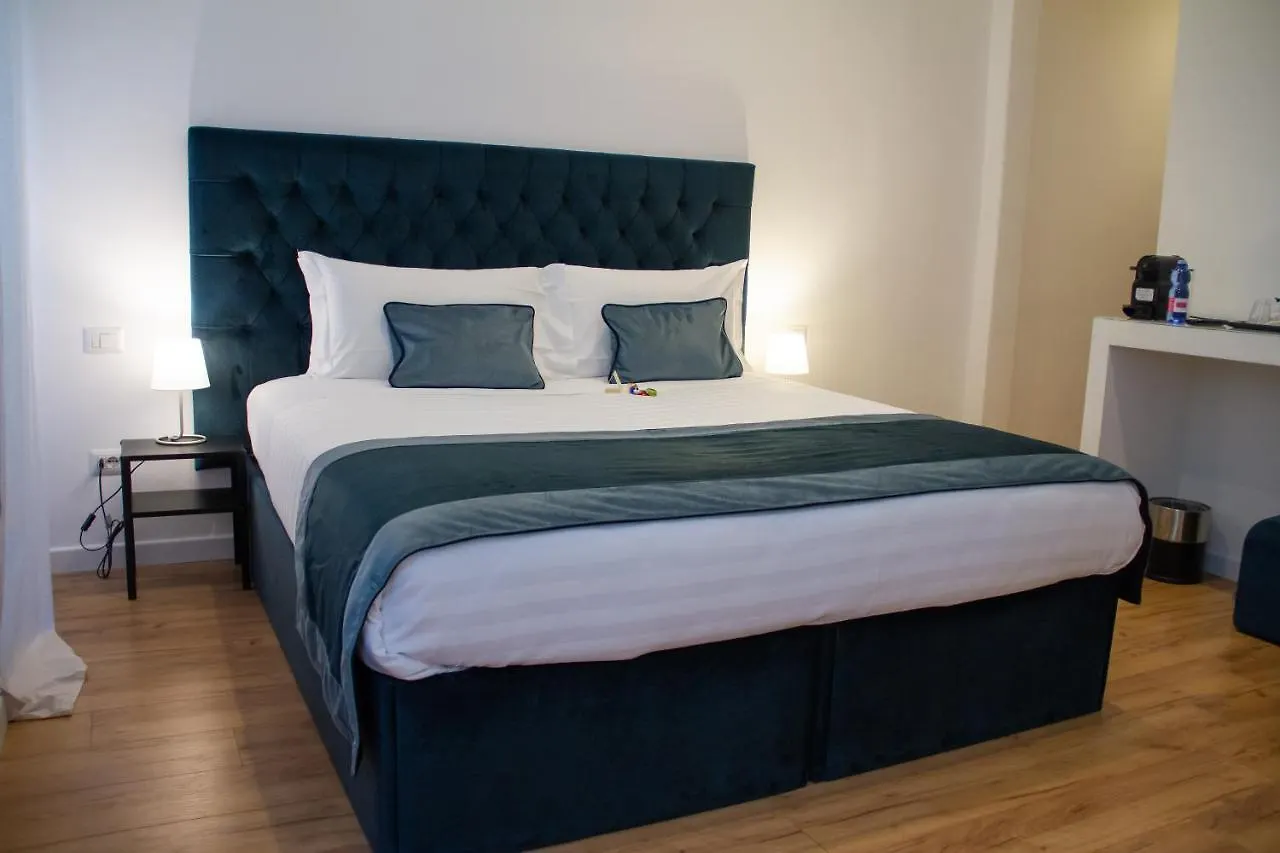 Home At Rome Vatican Suites