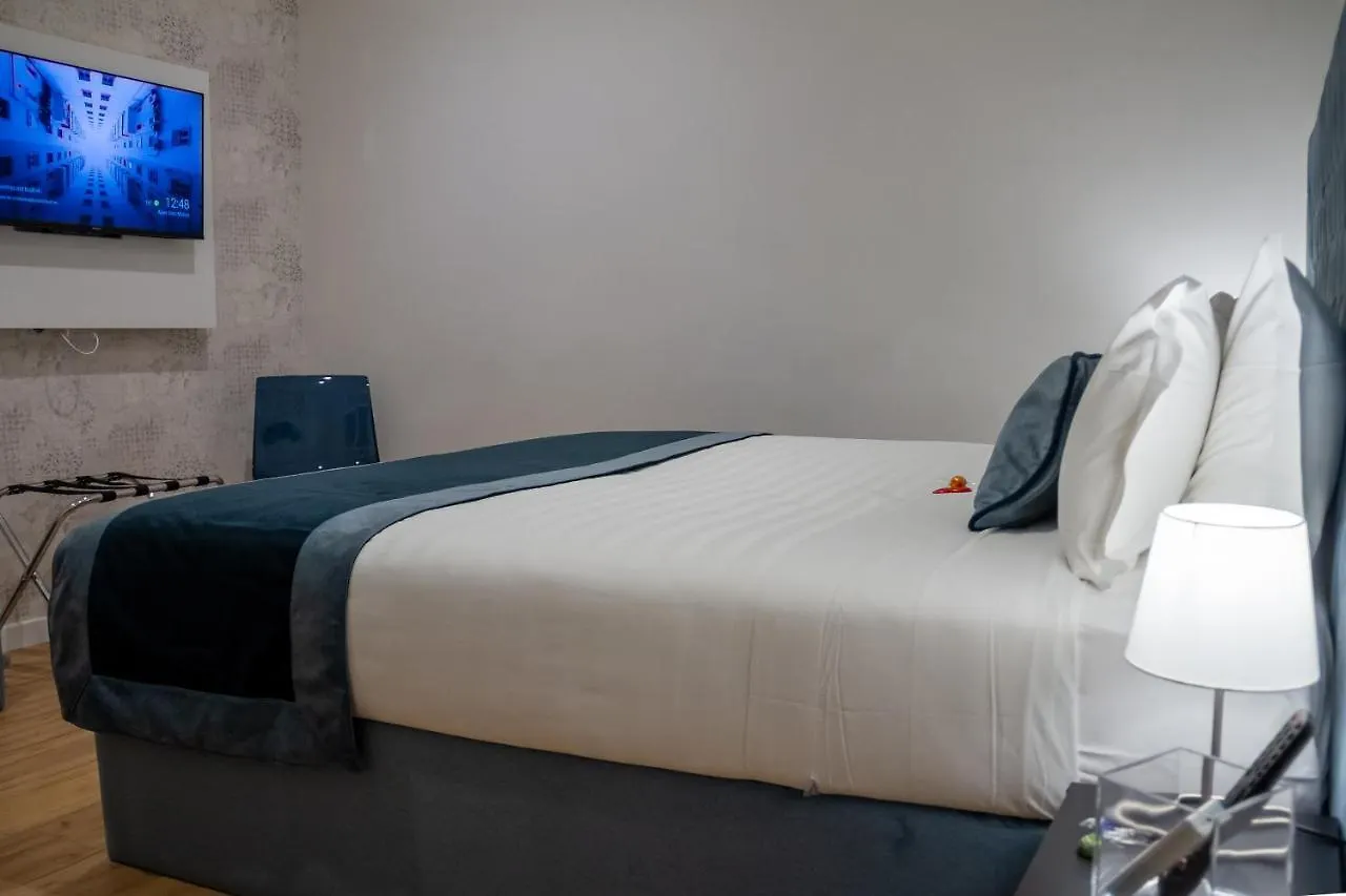 Home At Rome Vatican Suites